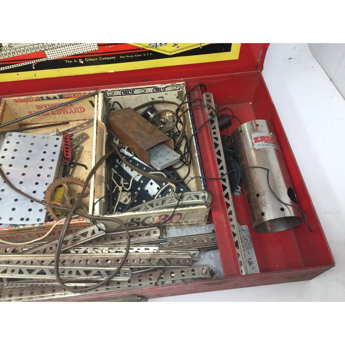 Vintage Erector ''The Worlds Greatest Construction Toy'' in metal Carrying case - A+ Stuff - Toys - A+ Stuff