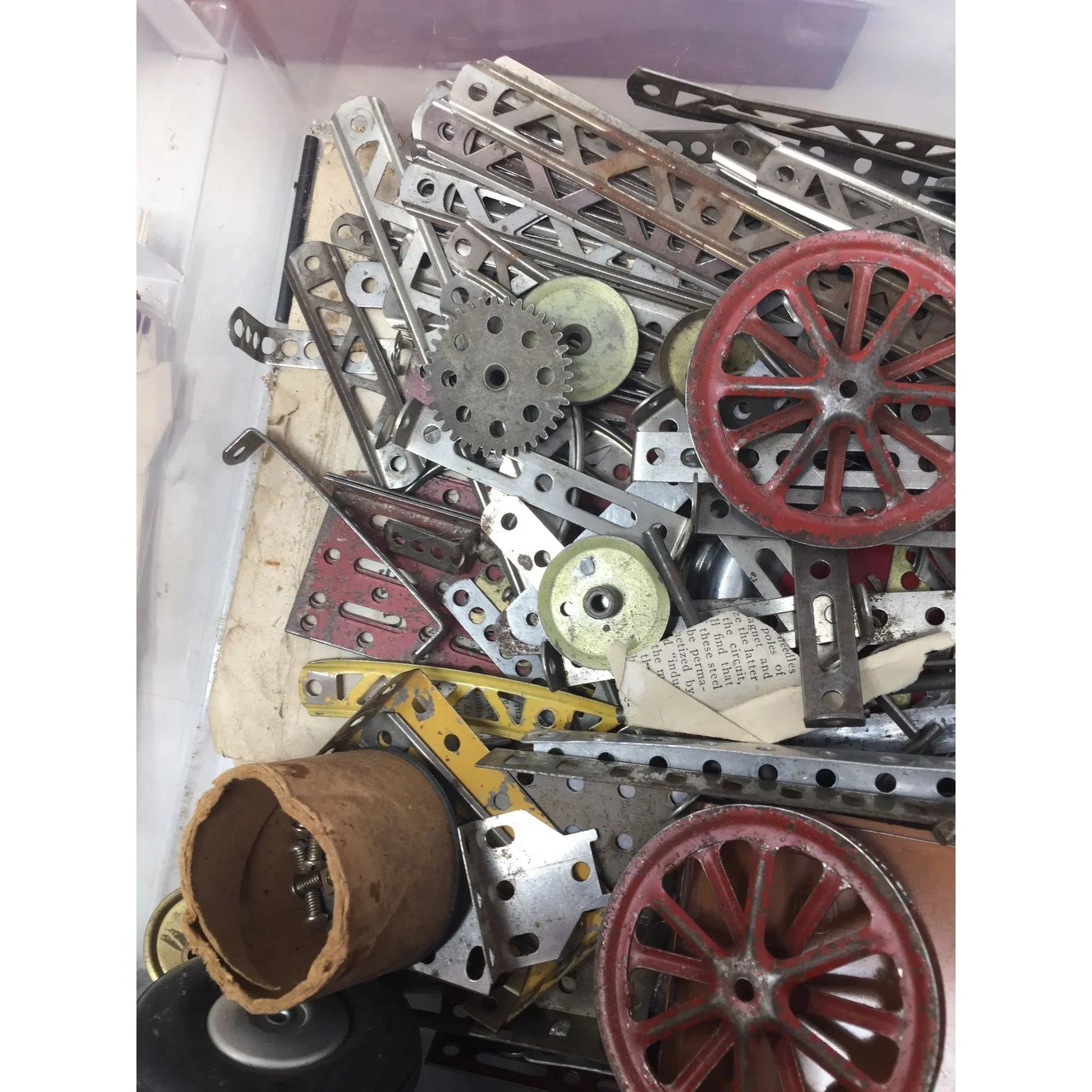 Vintage Erector ''The Worlds Greatest Construction Toy'' in metal Carrying case - A+ Stuff - Toys - A+ Stuff
