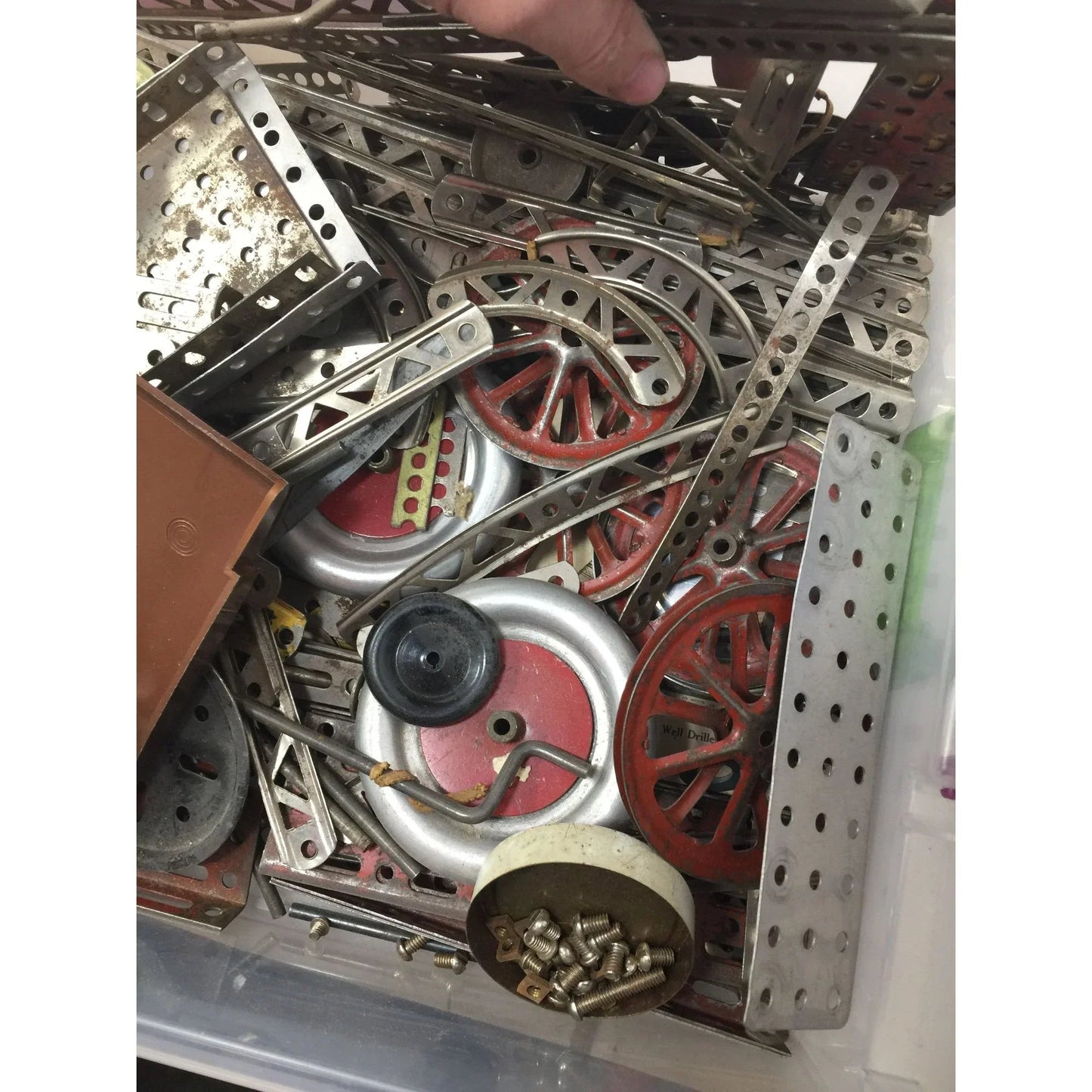 Vintage Erector ''The Worlds Greatest Construction Toy'' in metal Carrying case - A+ Stuff - Toys - A+ Stuff
