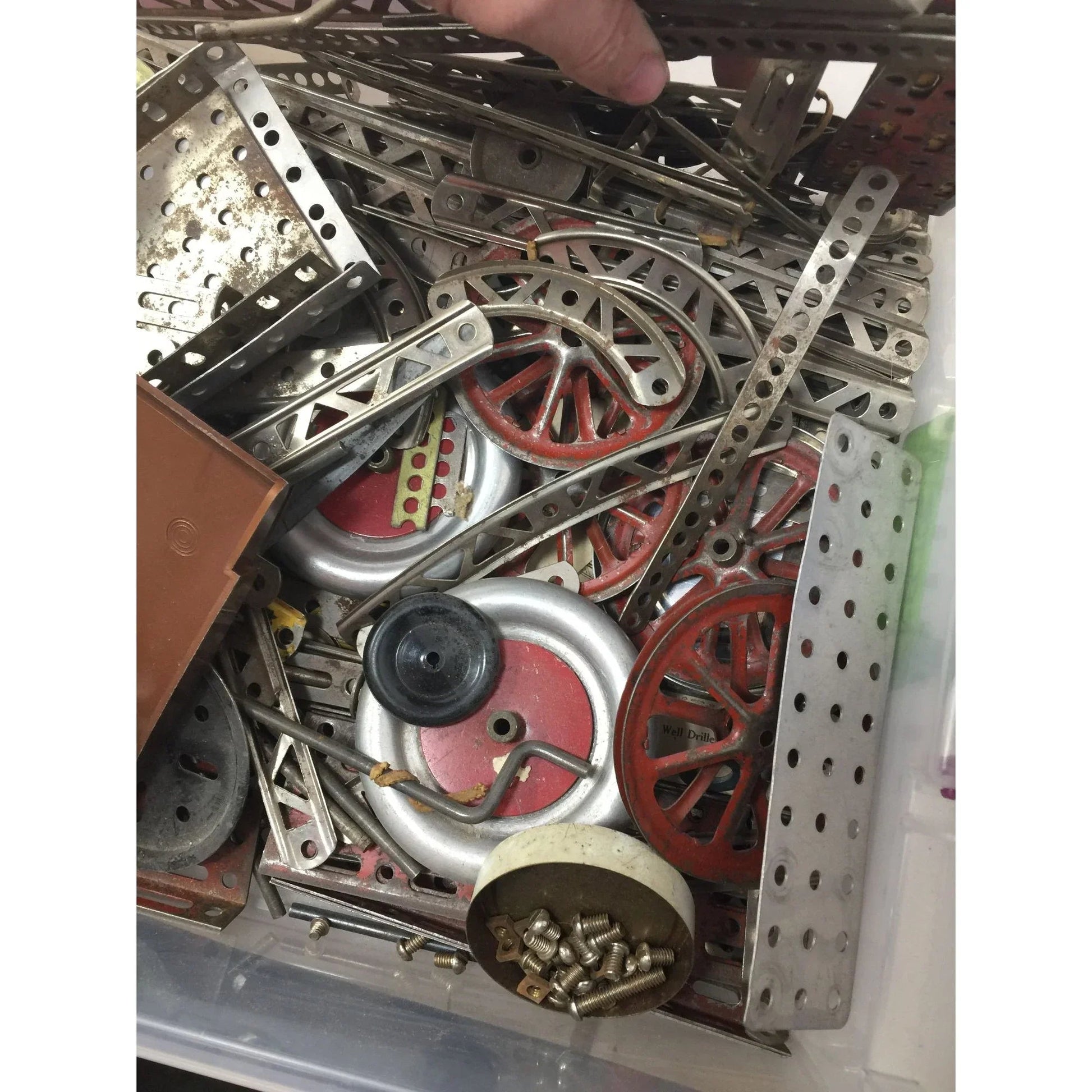 Vintage Erector ''The Worlds Greatest Construction Toy'' in metal Carrying case - A+ Stuff - Toys - A+ Stuff