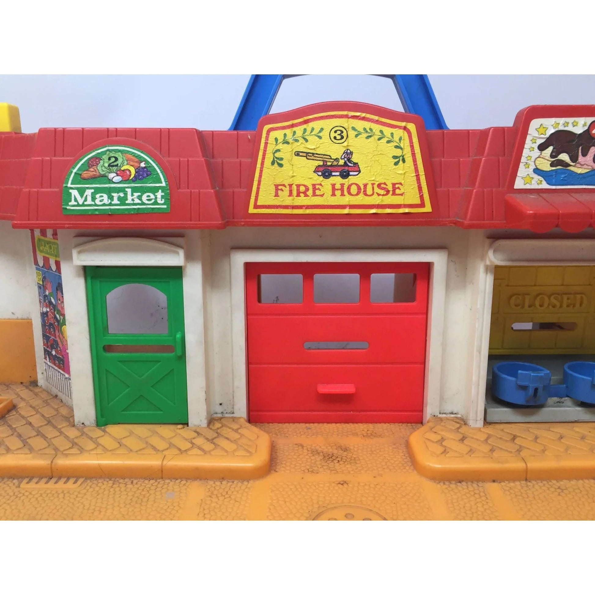 Vintage Fisher Price Little People Play Family Village Main Street Town City - A+ Stuff