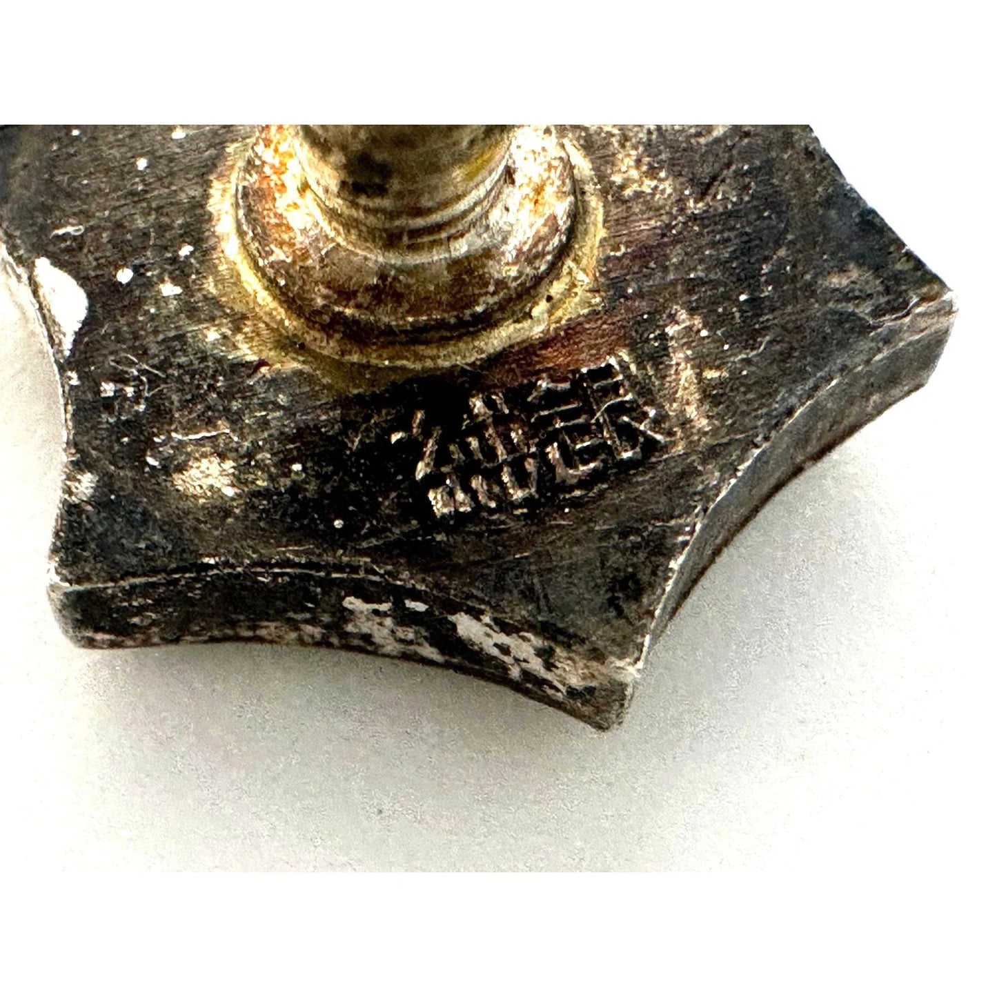 Vintage Lapel Pin - unbranded - A+ Stuff