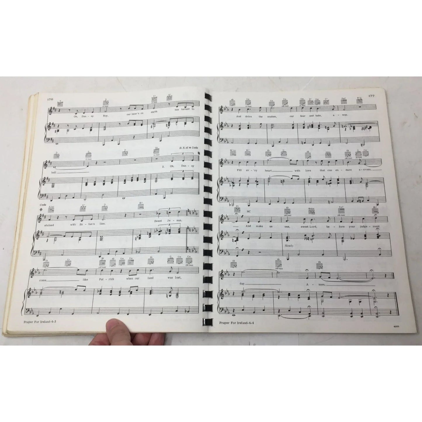 Vintage Pat Boone Deluxe Song book - A+ Stuff - Books - A+ Stuff