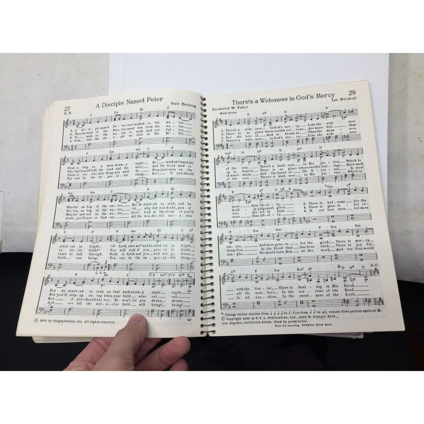 Vintage Songbook - Folk Hymnal for the Now Generation - A+ Stuff - Books - A+ Stuff