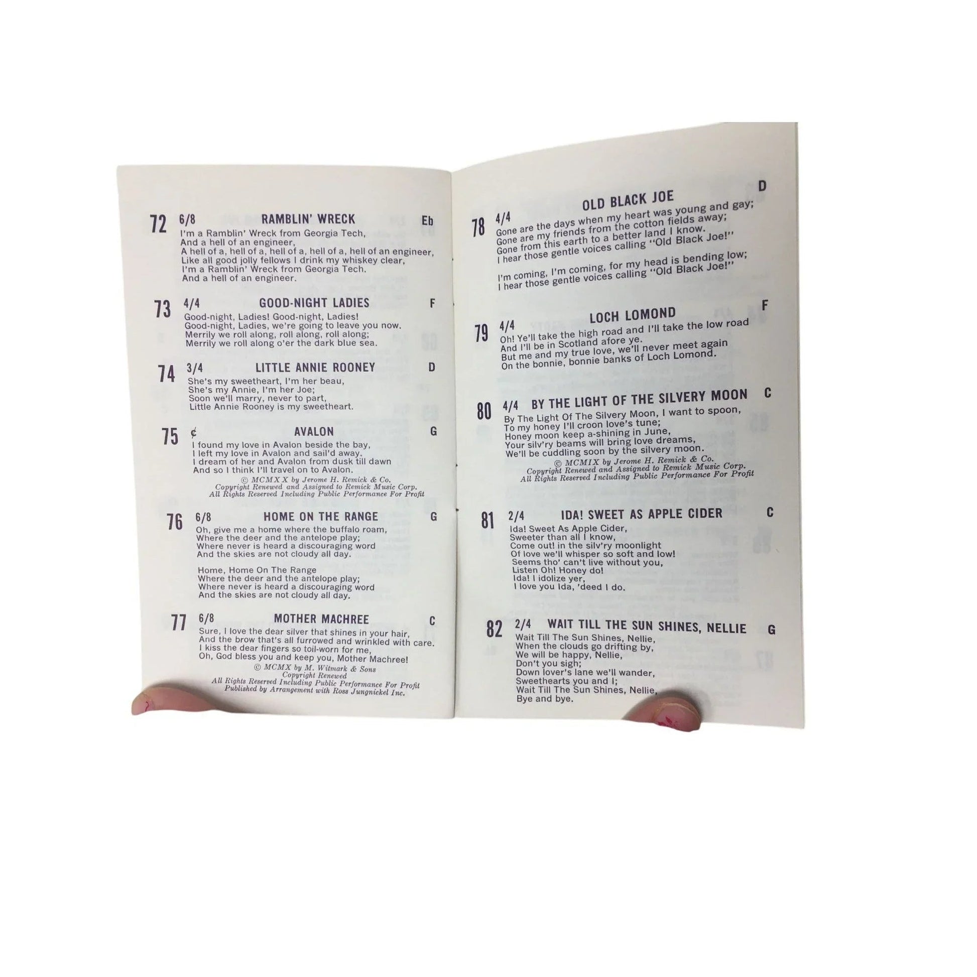 Vintage Songbook ''SING SESSION 101 SONGS YOU LOVE TO SING'' - A+ Stuff - books - A+ Stuff