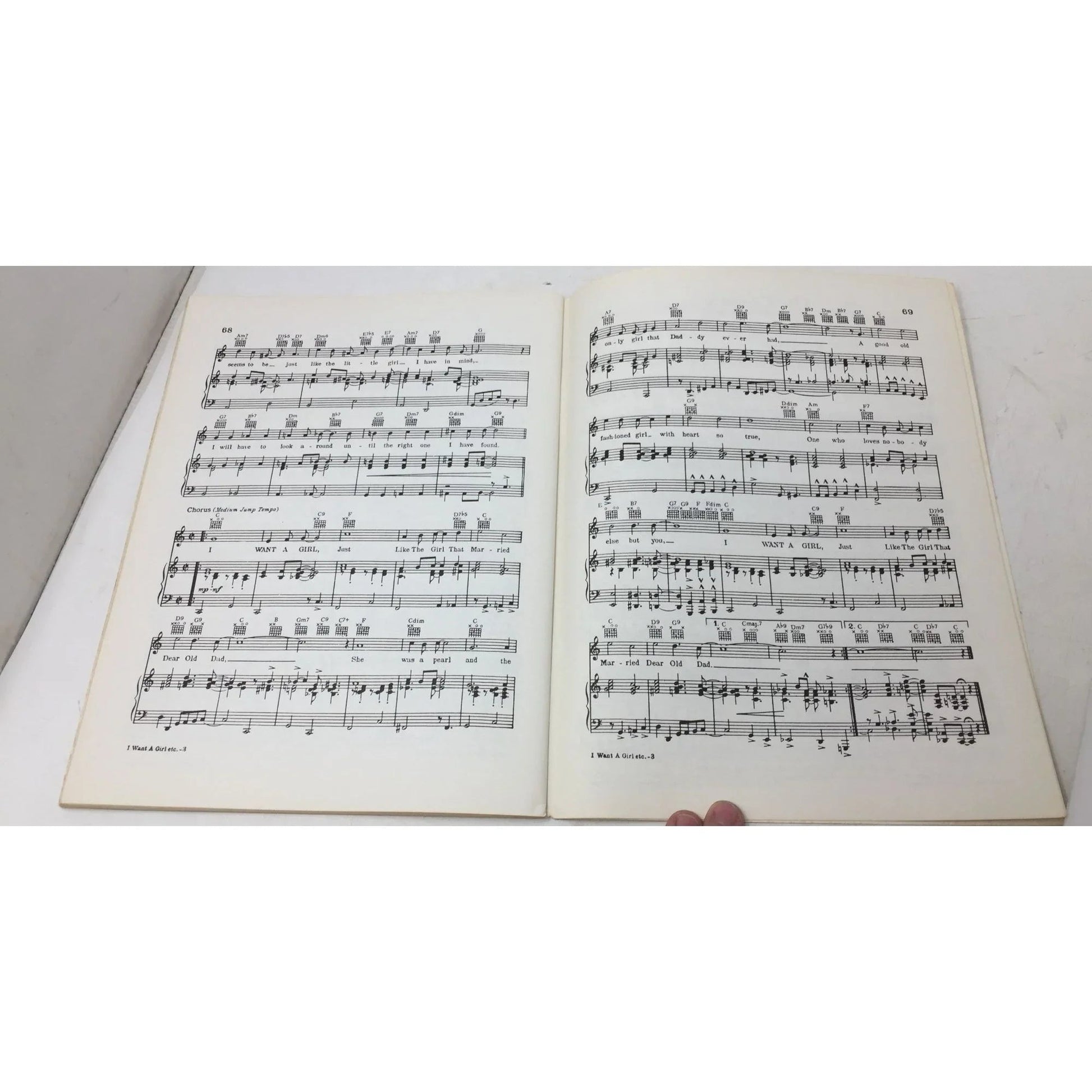 Vintage Top Pop Hits Songbook - A collection of popular standard song hits - A+ Stuff - Sheet Music - A+ Stuff