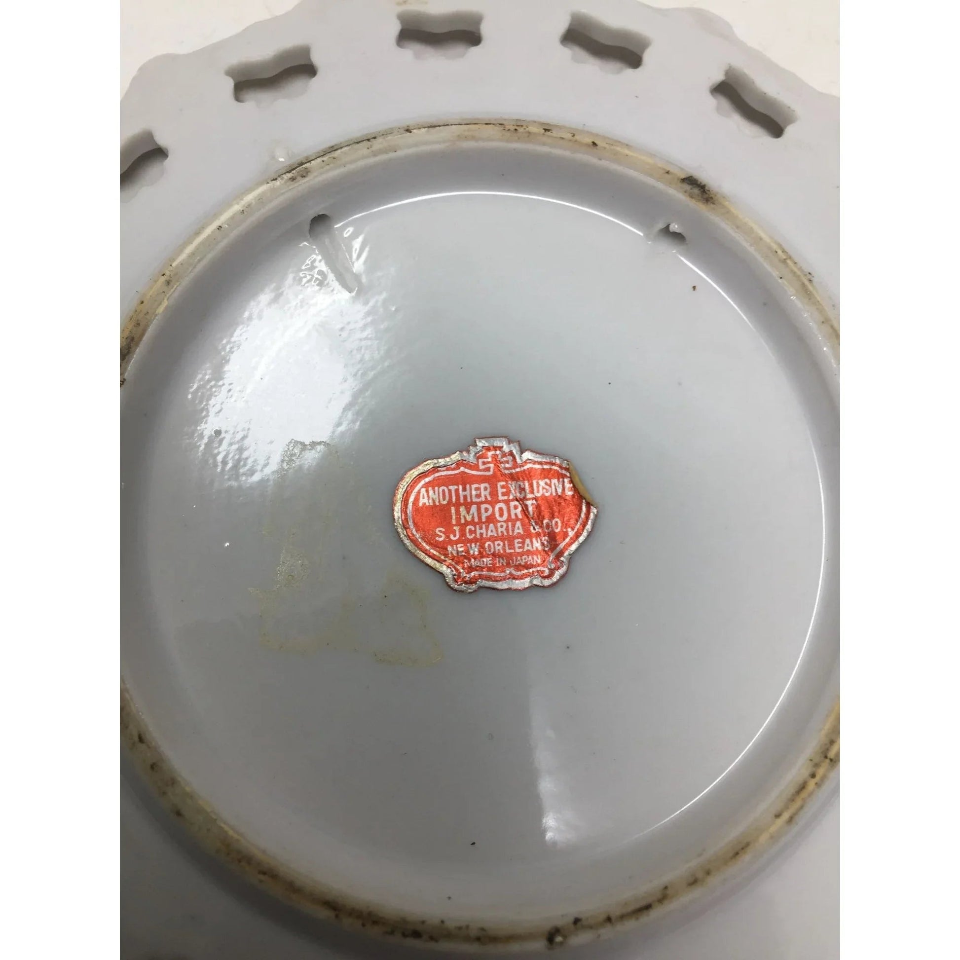 Vintage White New Orleans, La. Souvenir Collector Plate with Gold Tone Rim - A+ Stuff - Plates - A+ Stuff