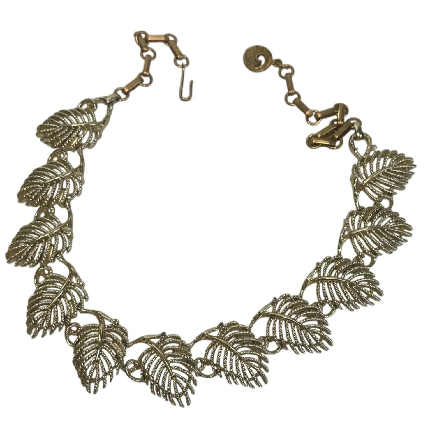 Vintage Women's Beautiful Gold Tone LISNER Leaf Necklace - LISNER - necklace - A+ Stuff