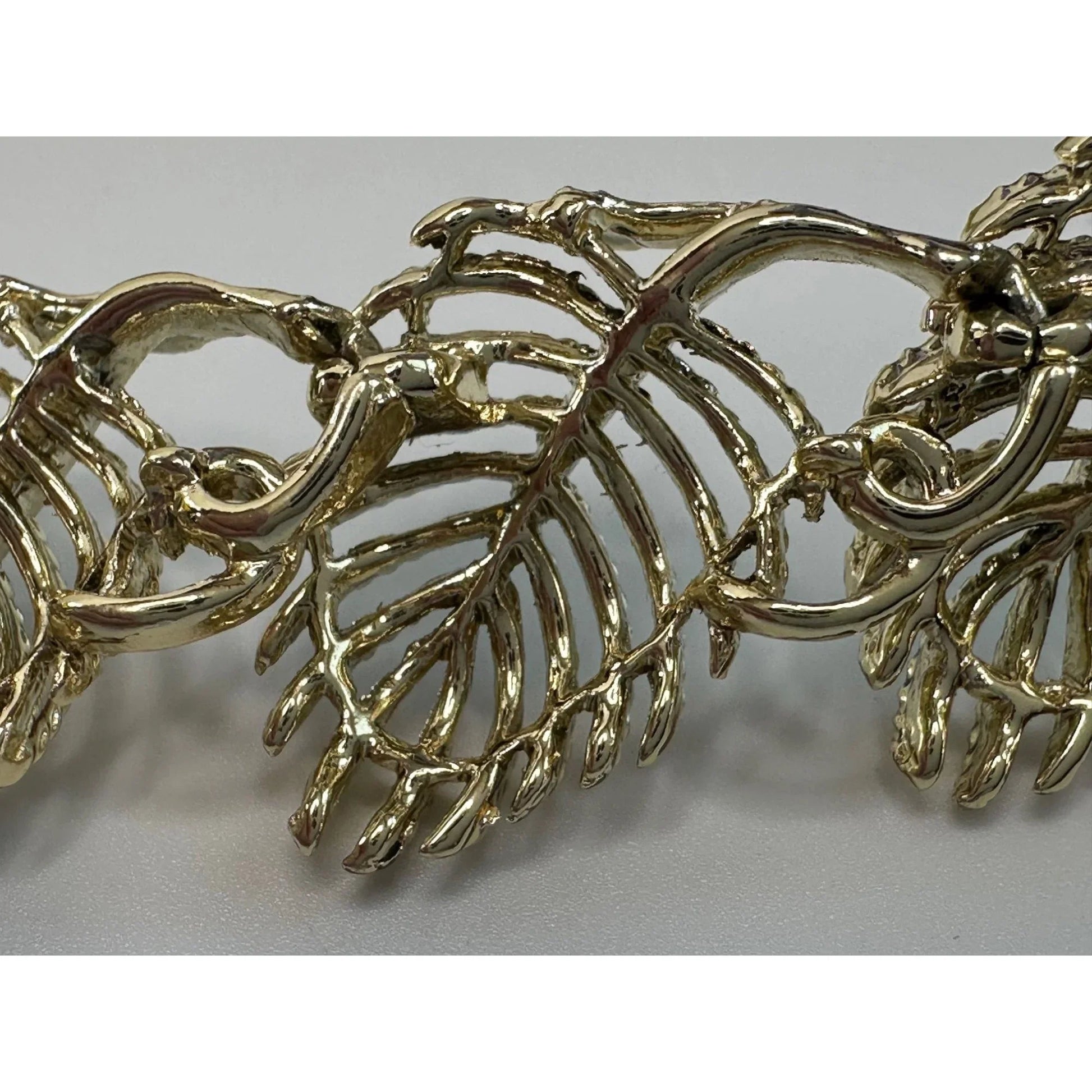 Vintage Women's Beautiful Gold Tone LISNER Leaf Necklace - LISNER - necklace - A+ Stuff
