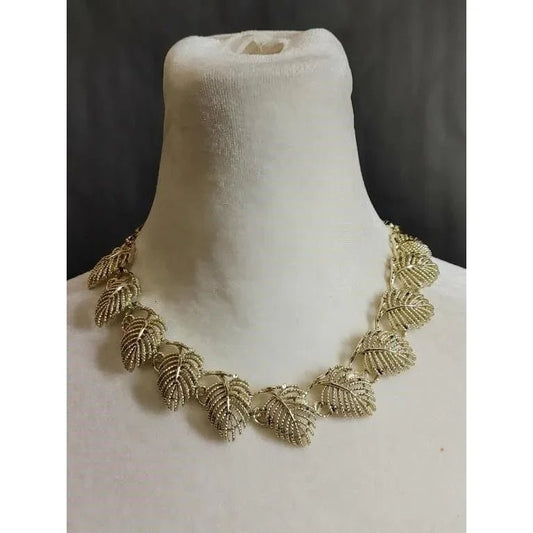 Vintage Women's Beautiful Gold Tone LISNER Leaf Necklace - LISNER - necklace - A+ Stuff