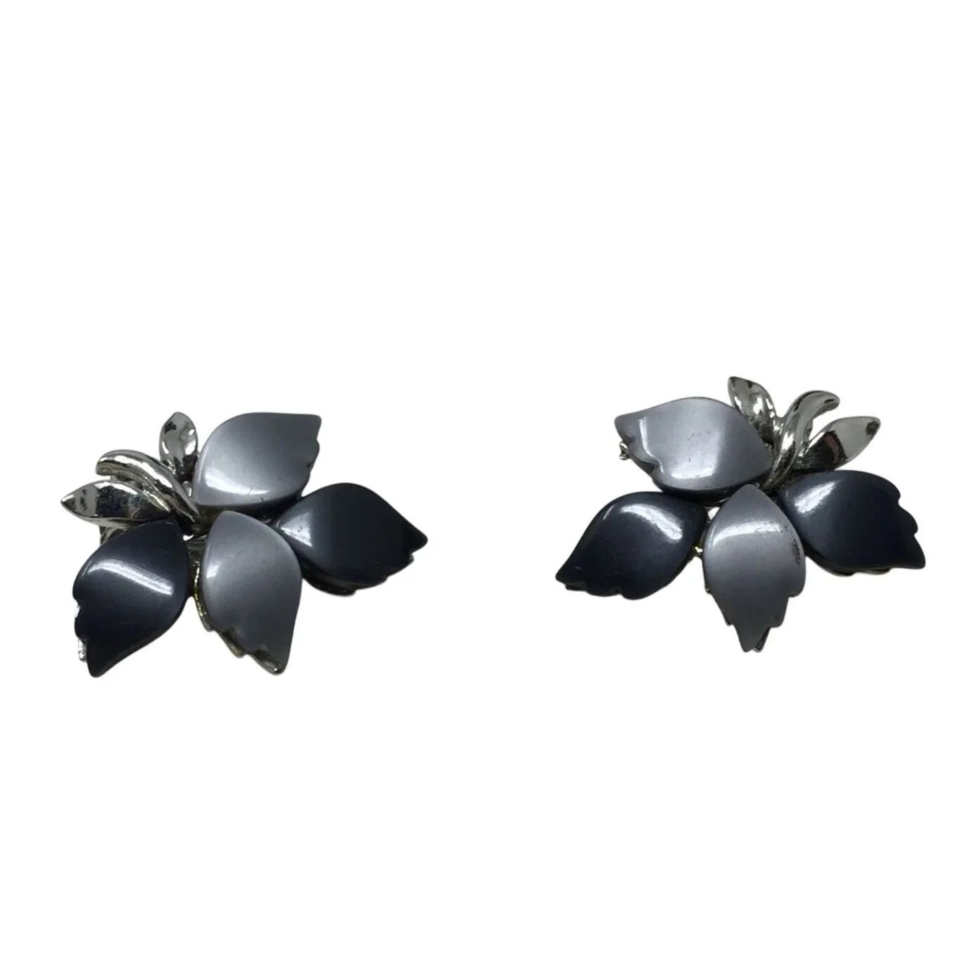 Vintage Women's Gray and Silver tone Clip On Earrings - A+ Stuff - Earrings - A+ Stuff