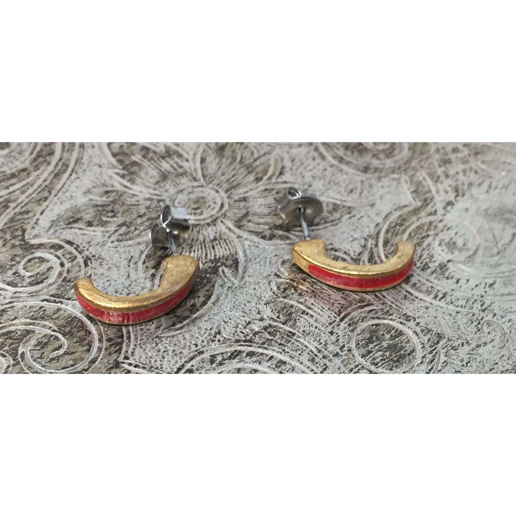 Vintage Women's Red and Gold Earrings with backs - A+ Stuff - Earrings - A+ Stuff