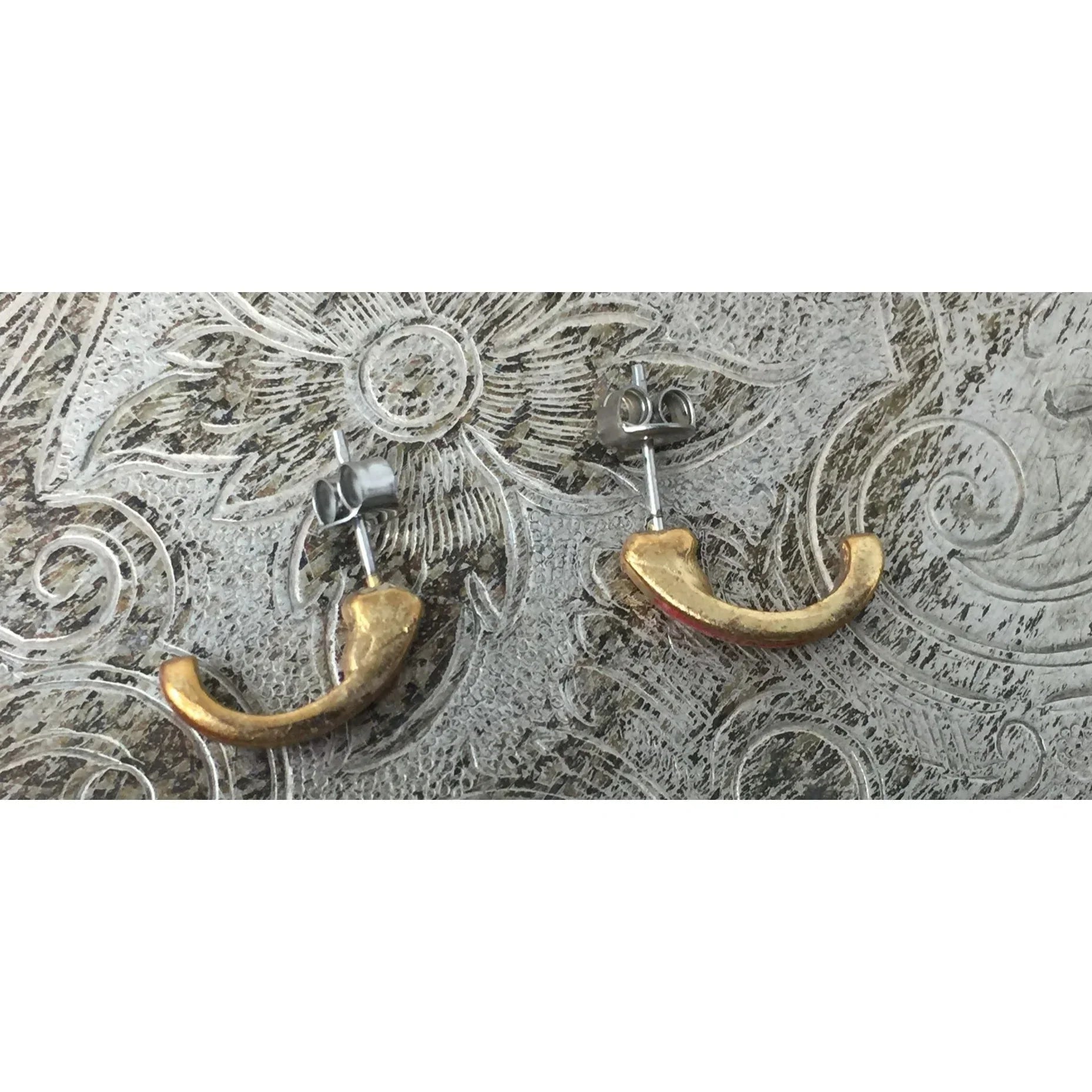 Vintage Women's Red and Gold Earrings with backs - A+ Stuff - Earrings - A+ Stuff