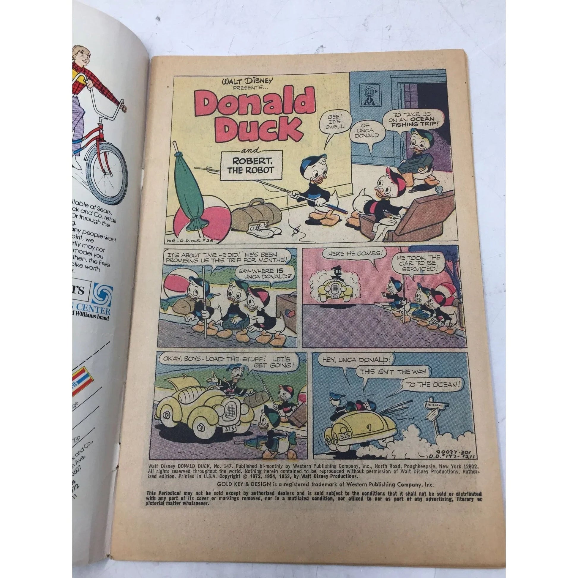 WALT DISNEY'S DONALD DUCK AND ROBERT THE ROBOT - A+ Stuff - Books - A+ Stuff