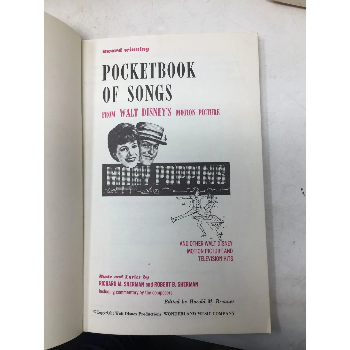 Walt Disney's Mary Poppins Pocketbook of Songs - A+ Stuff - Books - A+ Stuff