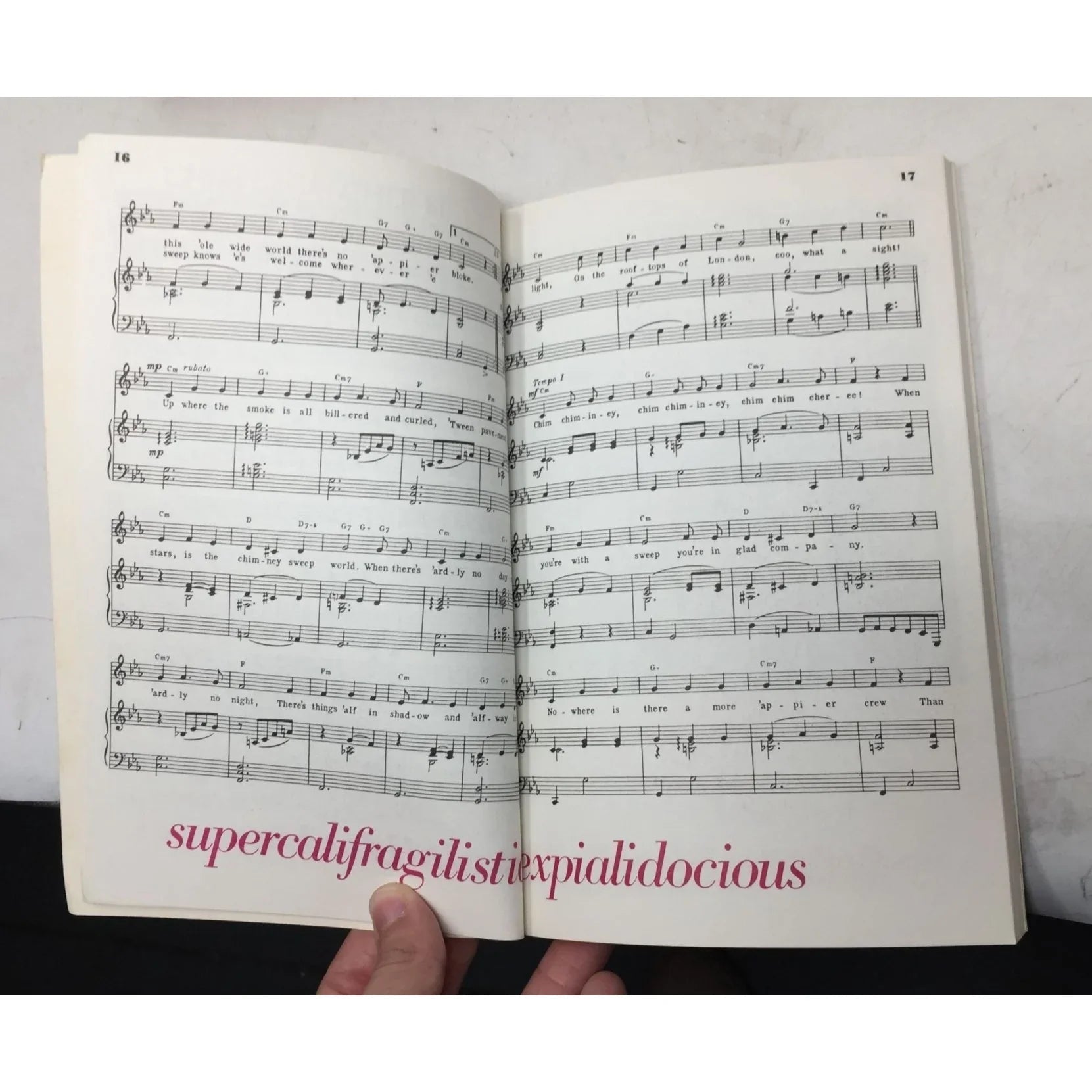 Walt Disney's Mary Poppins Pocketbook of Songs - A+ Stuff - Books - A+ Stuff