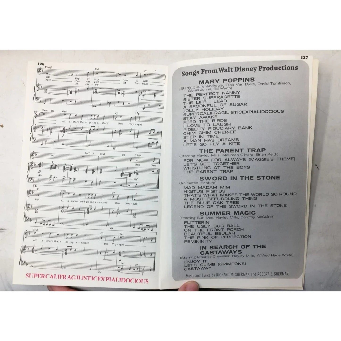 Walt Disney's Mary Poppins Pocketbook of Songs - A+ Stuff - Books - A+ Stuff