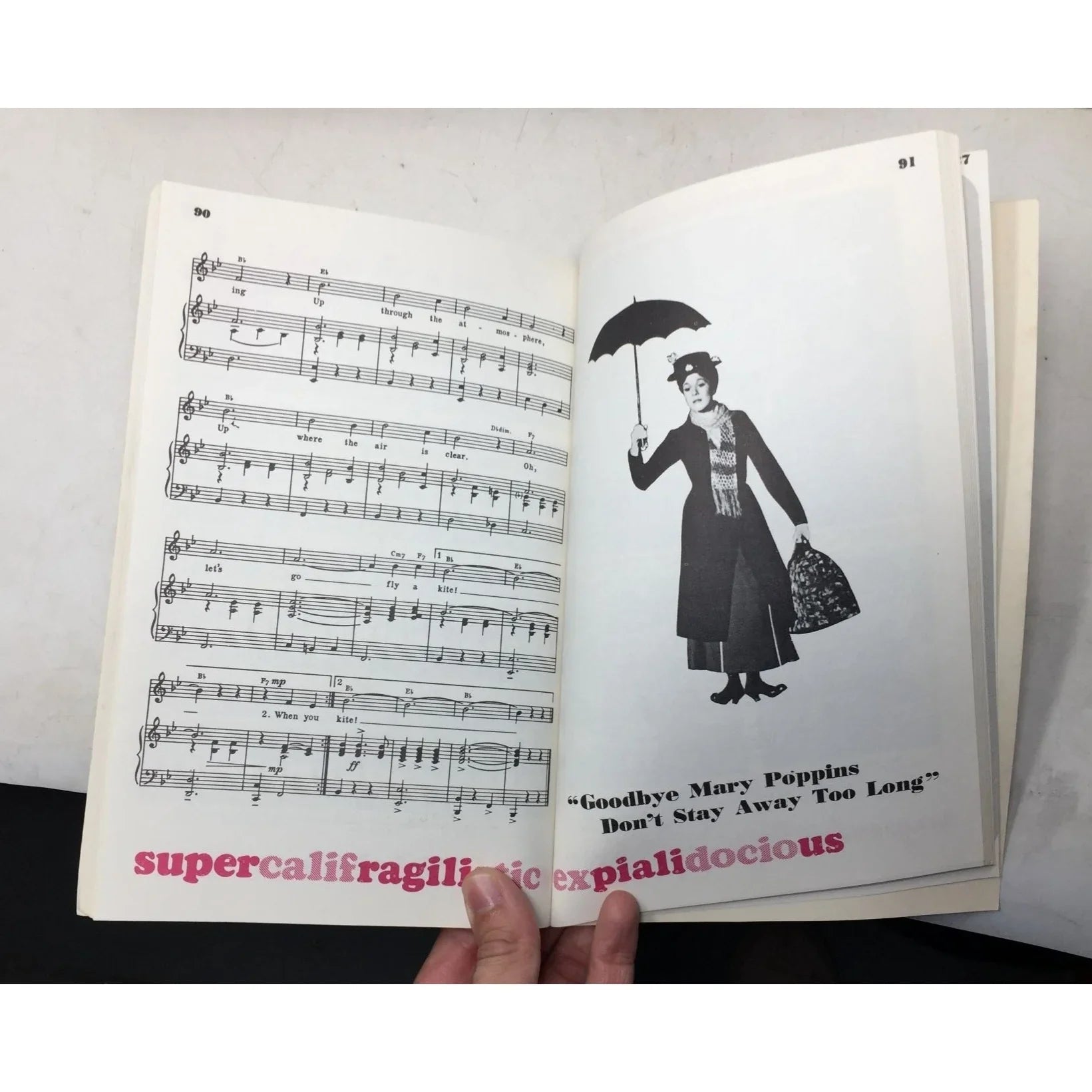 Walt Disney's Mary Poppins Pocketbook of Songs - A+ Stuff - Books - A+ Stuff