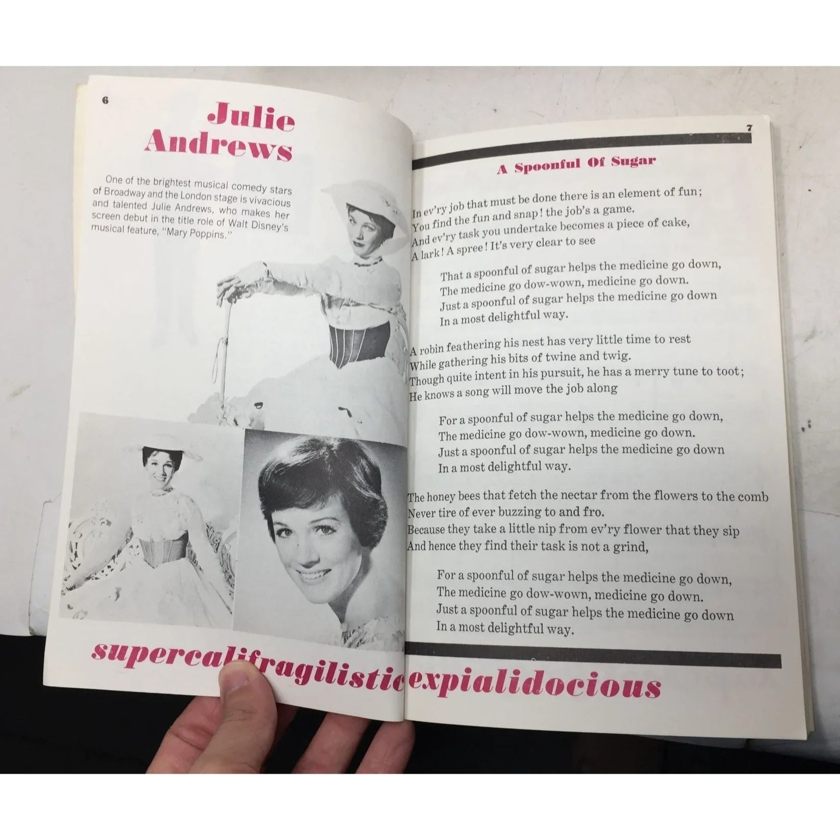 Walt Disney's Mary Poppins Pocketbook of Songs - A+ Stuff - Books - A+ Stuff
