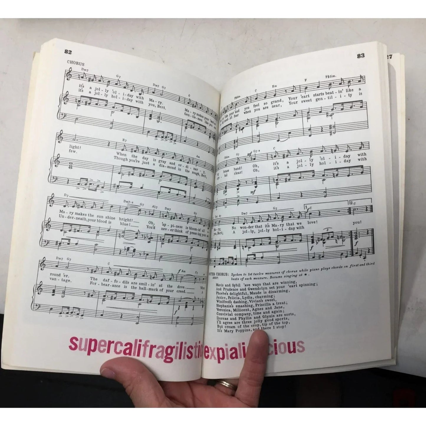 Walt Disney's Mary Poppins Pocketbook of Songs - A+ Stuff - Books - A+ Stuff