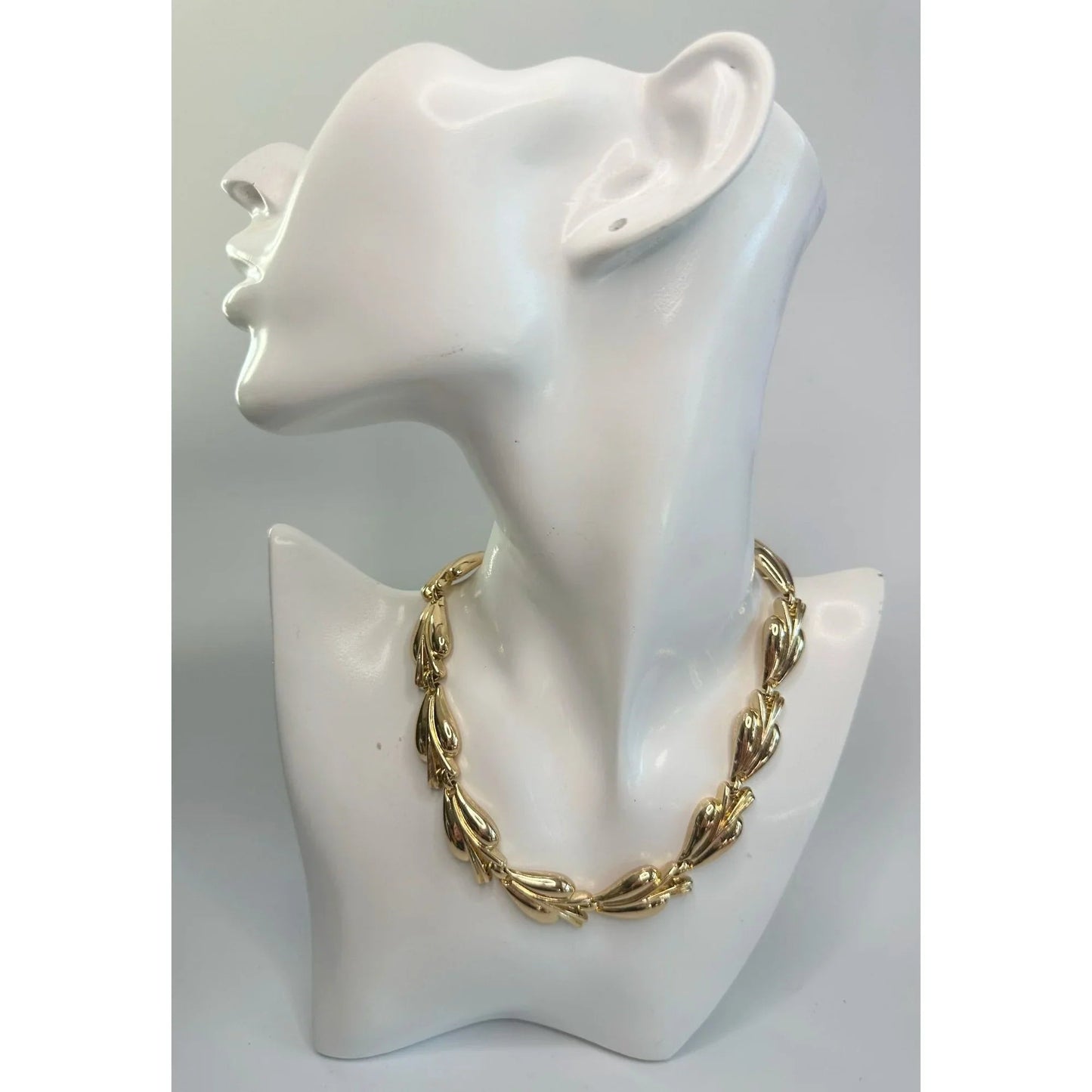 Women's Beautiful Trifari Gold Tone Leaf Design Necklace - trifari - Necklace - A+ Stuff