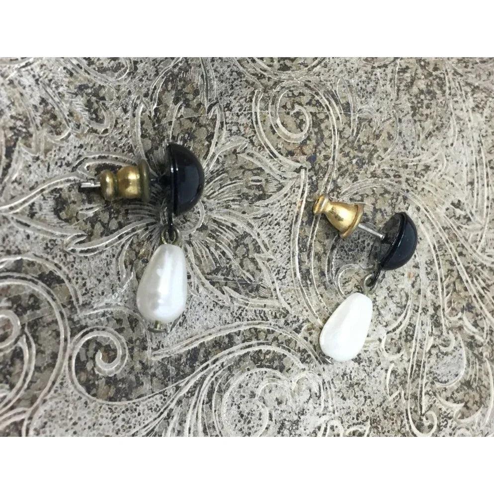 Women's Black and White Dangle Earrings with Backs - A+ Stuff - Earrings - A+ Stuff