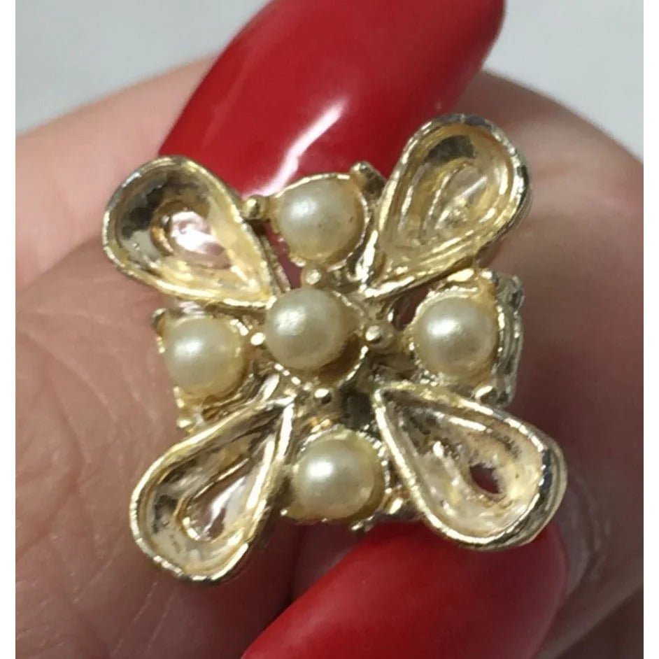Women's Gold Tone Clip On Screw Back Earrings - A+ Stuff - Earrings - A+ Stuff