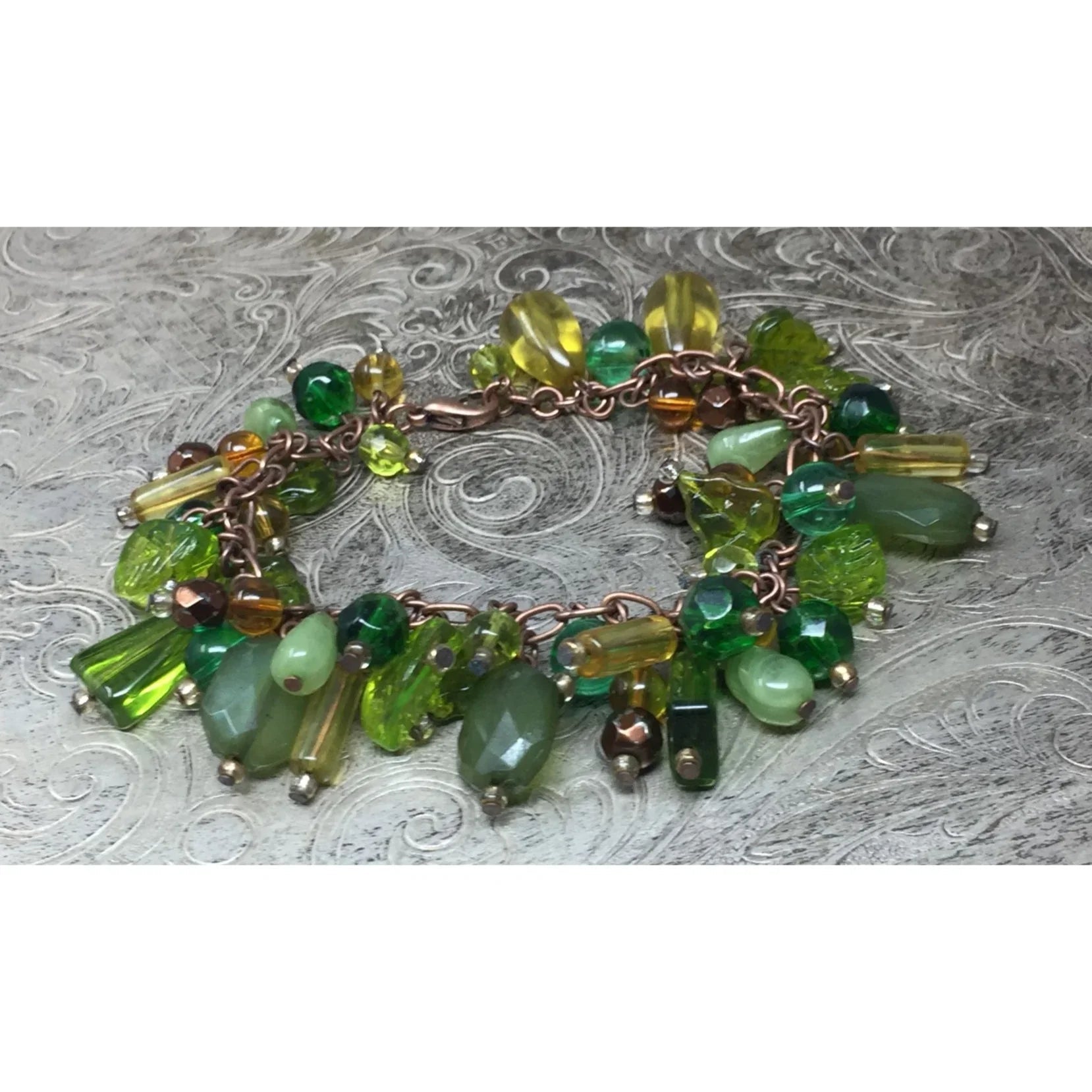 Women's Green Dangly Chunky Charm Bracelet - A+ Stuff - Bracelet - A+ Stuff