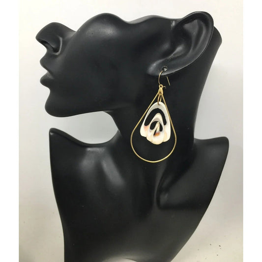 Women's Oval Shaped Gold Tone Sea Shell Dangle Earrings - A+ Stuff - Earrings - A+ Stuff