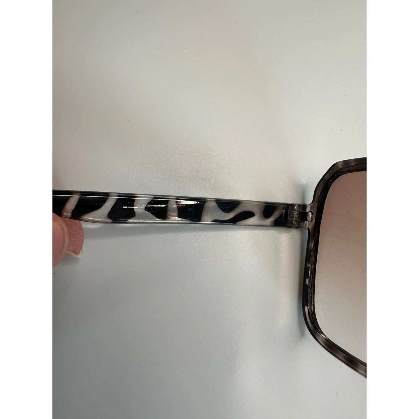 Women's Sunglasses with Large Frames - A+ Stuff - Sunglasses - A+ Stuff