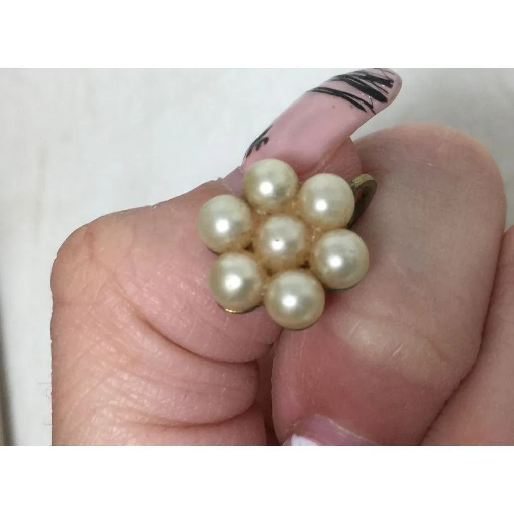 Women's Vintage Flower Shaped Cluster Screw Back Earrings - A+ Stuff - Earrings - A+ Stuff