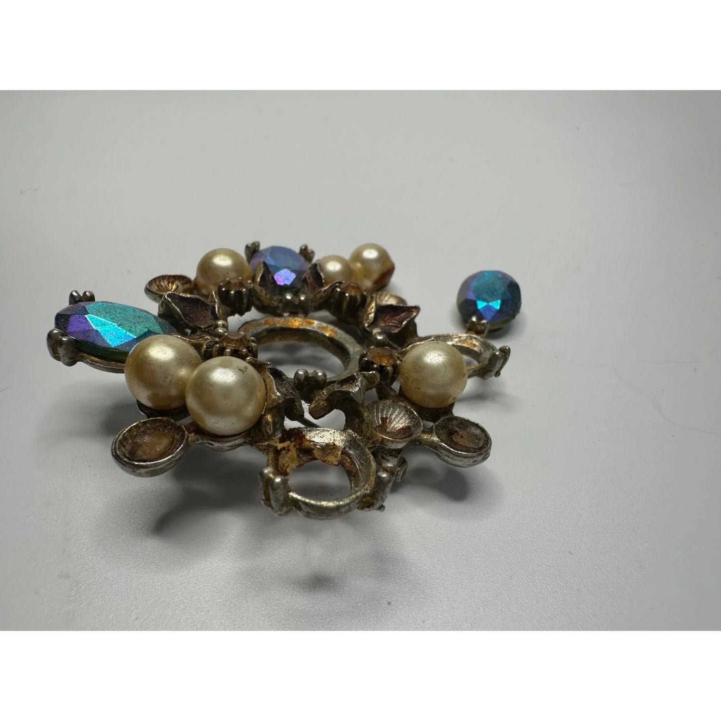Women's Vintage Gold Tone Brooch Pin with Gems and Faux Pearls - A+ Stuff - Brooch - A+ Stuff