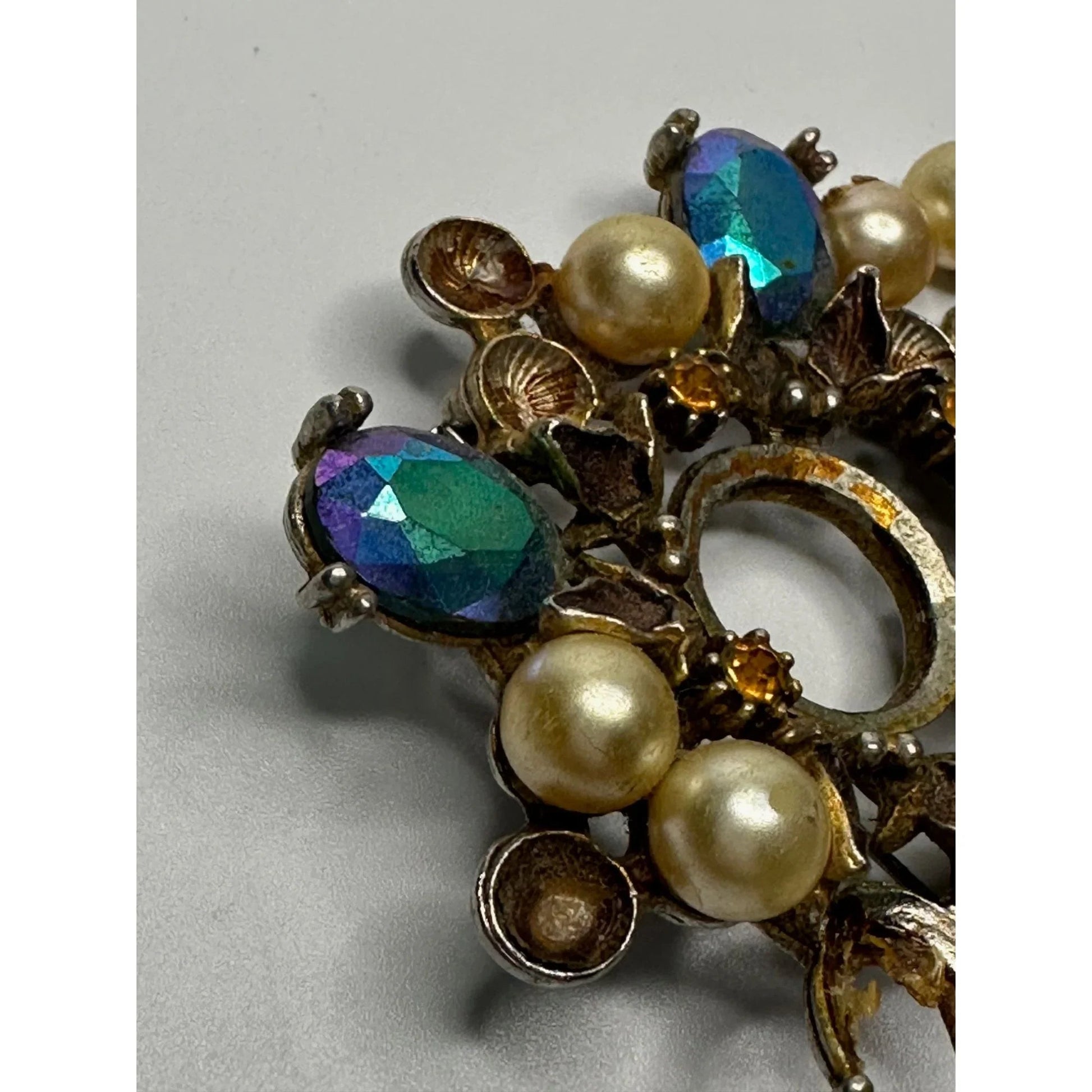 Women's Vintage Gold Tone Brooch Pin with Gems and Faux Pearls - A+ Stuff - Brooch - A+ Stuff