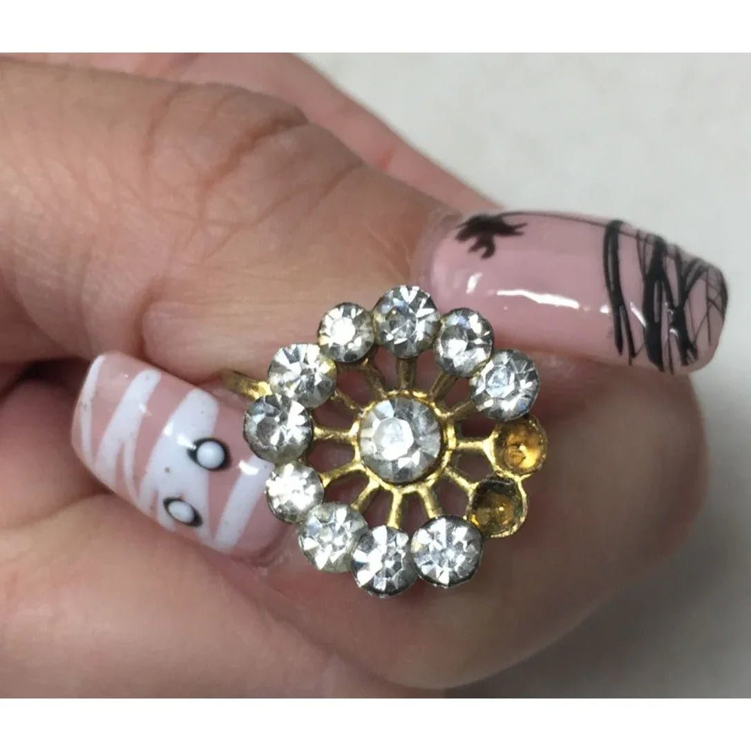 Women's Vintage Gold tone Screw Back Earrings with Rhinestones - A+ Stuff - Earrings - A+ Stuff