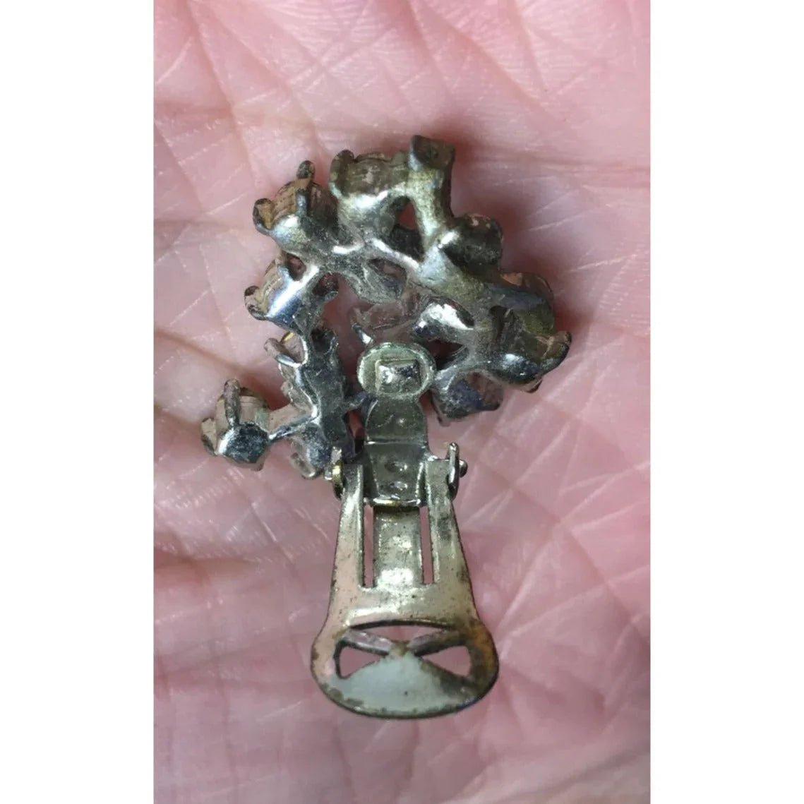 Women's Vintage Silver Tone Clip On Earrings with Rhinestones/Gemstones - A+ Stuff - Earrings - A+ Stuff