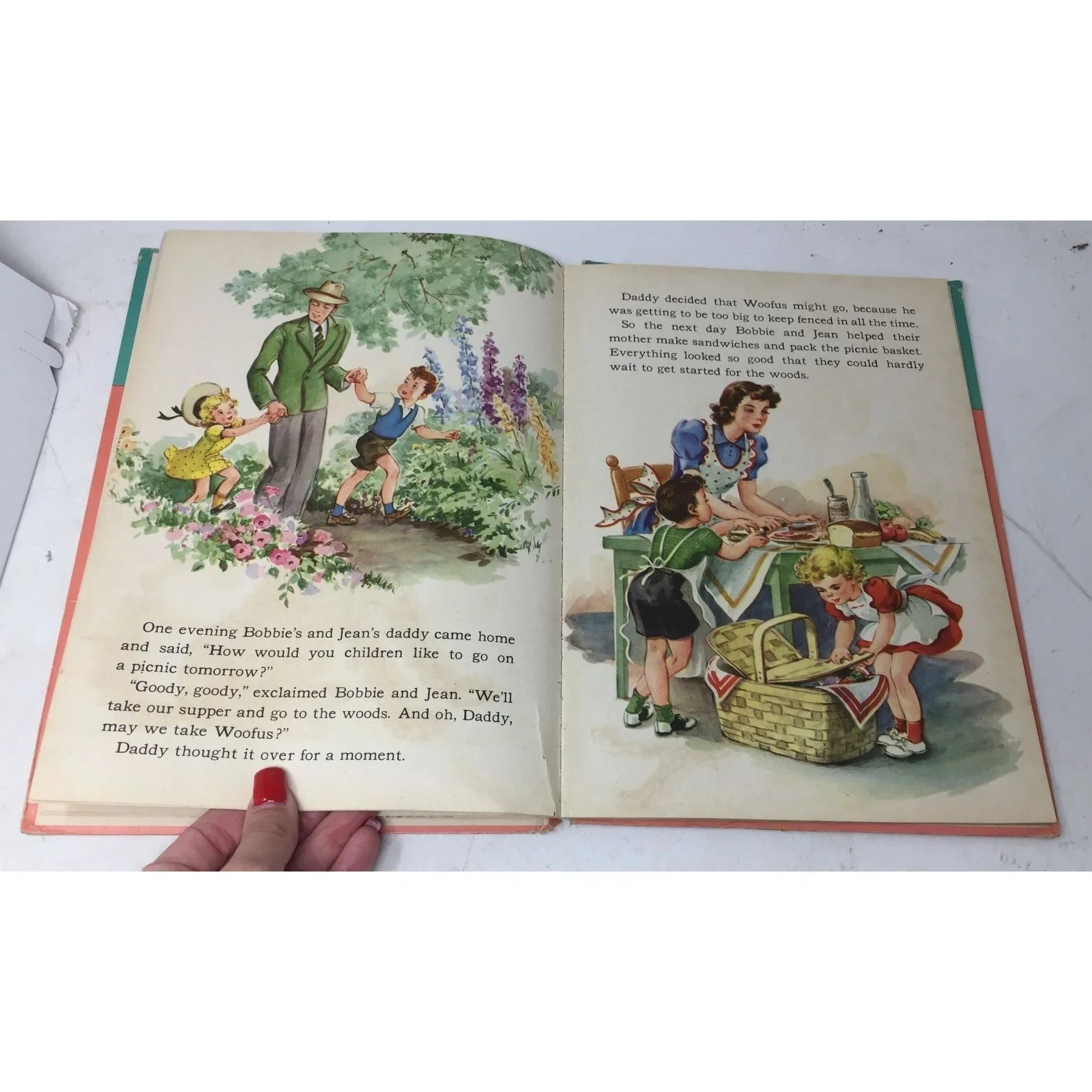 ''Woofus The Wooly Dog'' by Jane Curry Hardcover Vintage Book - A+ Stuff - books - A+ Stuff