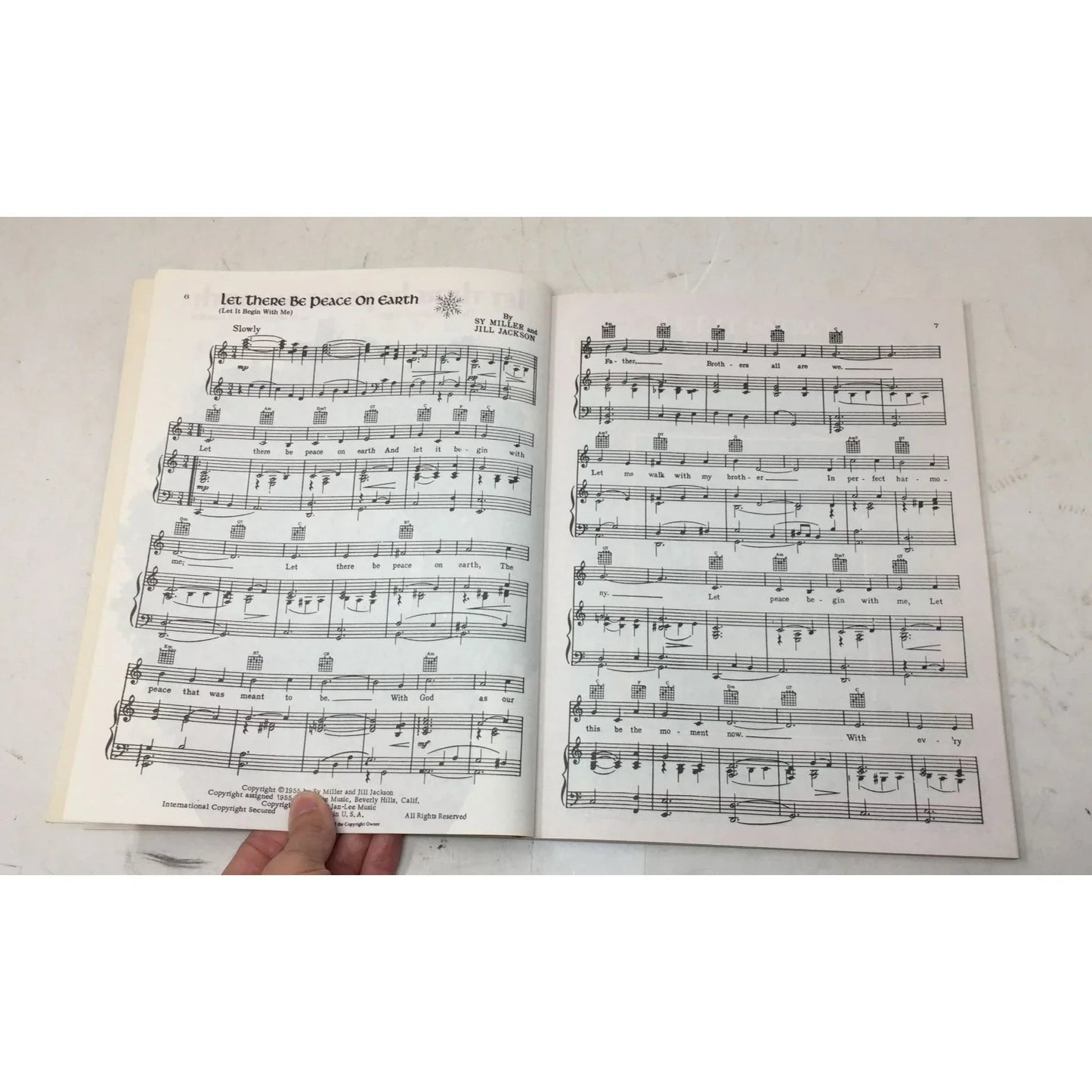 World's Greatest Hits Christmas Music (Standard piano vocal) - A+ Stuff - SHEET MUSIC - A+ Stuff