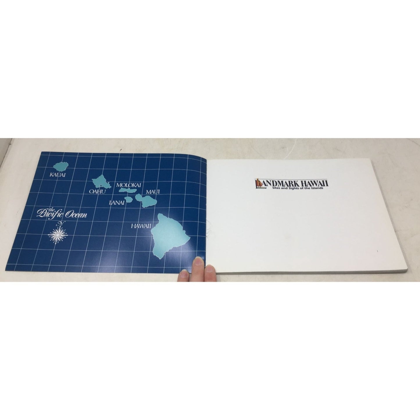 Landmark Hawaii: Sites and Sights of the Islands" unbranded  A+ Stuff books