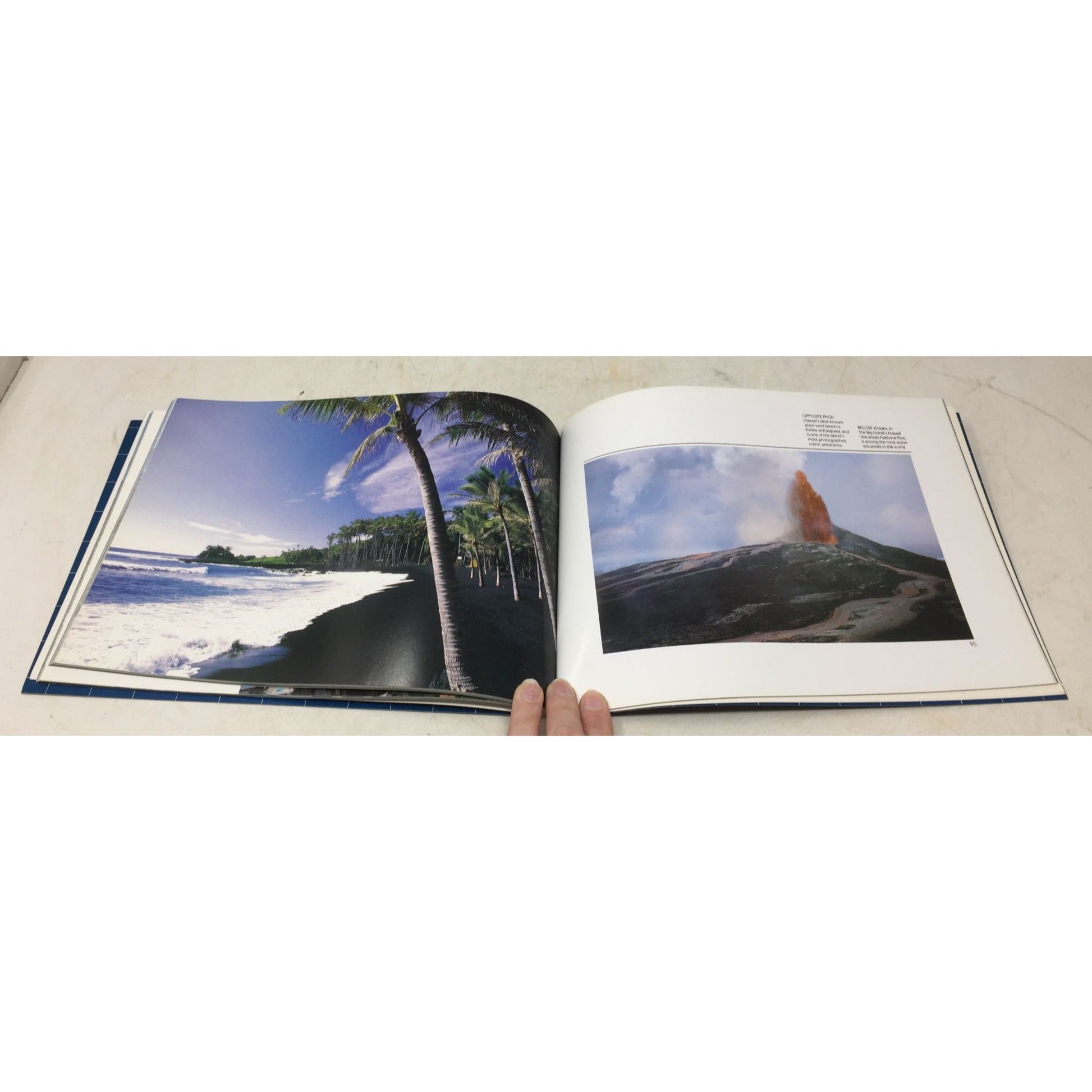 Landmark Hawaii: Sites and Sights of the Islands" unbranded  A+ Stuff books