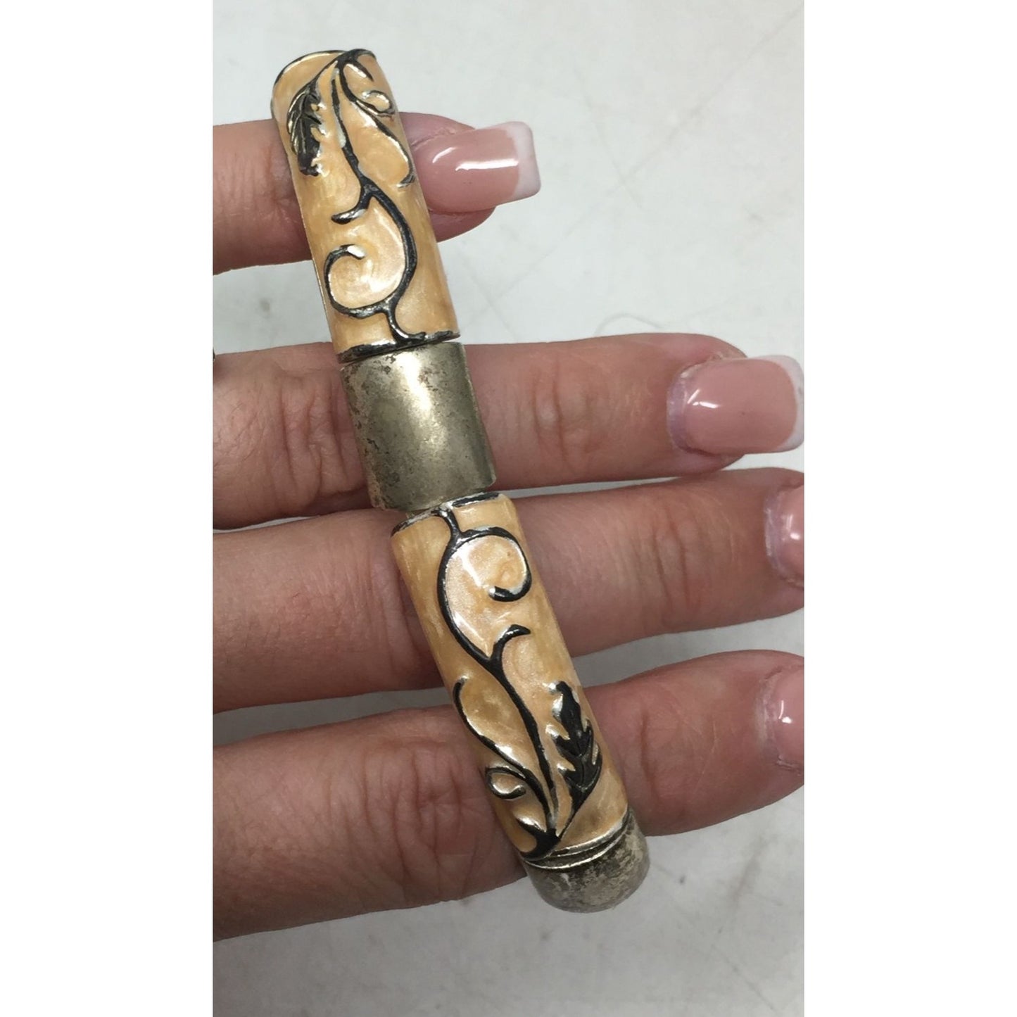 Women's Gold Tone Bangle Bracelet