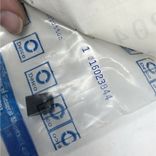 Genuine GM Part 'PUSH BUTTON' General Motors Delco Part 16023844 NOS