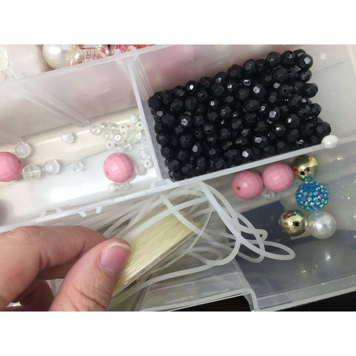 Bead Jewelry Making Set String and Beads of Various Colors (Pink, Blue, White, Black) Craft Making