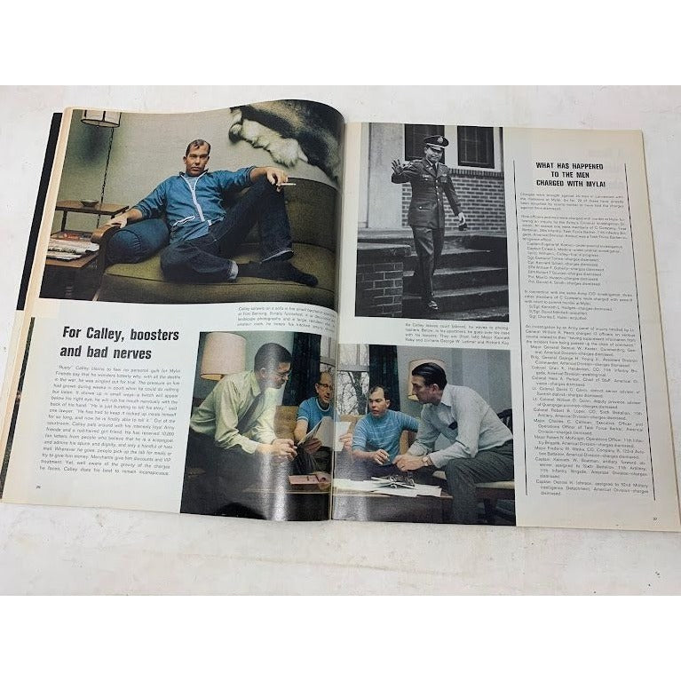 Vintage LIFE Magazine - Battle of the Champs - Backstage with Ali and Frazier - good vintage condition