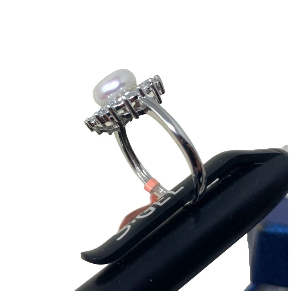 Sterling Ring - Large Pearl-like stone with Pretty Burst of gems surrounding Pretty!