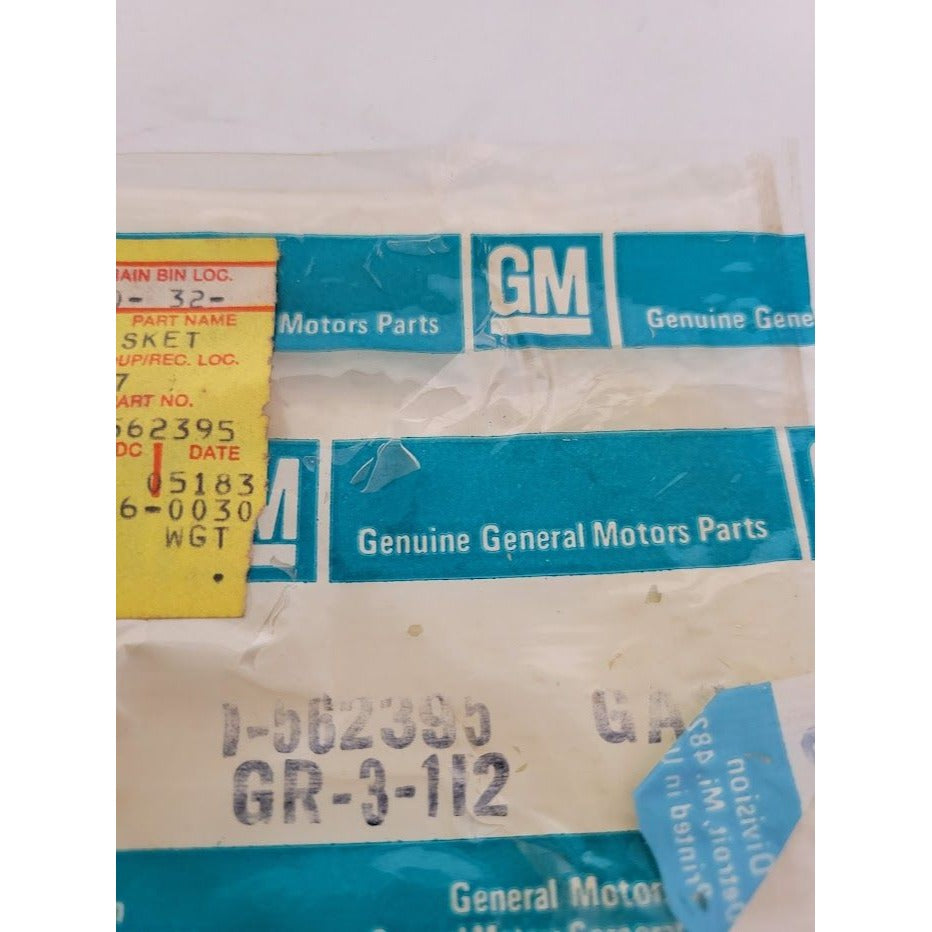 Genuine GM Part - No 562395 - GASKET - new in package - vintage discontinued vintage General Motors replacement Part - Auto Part - NOS