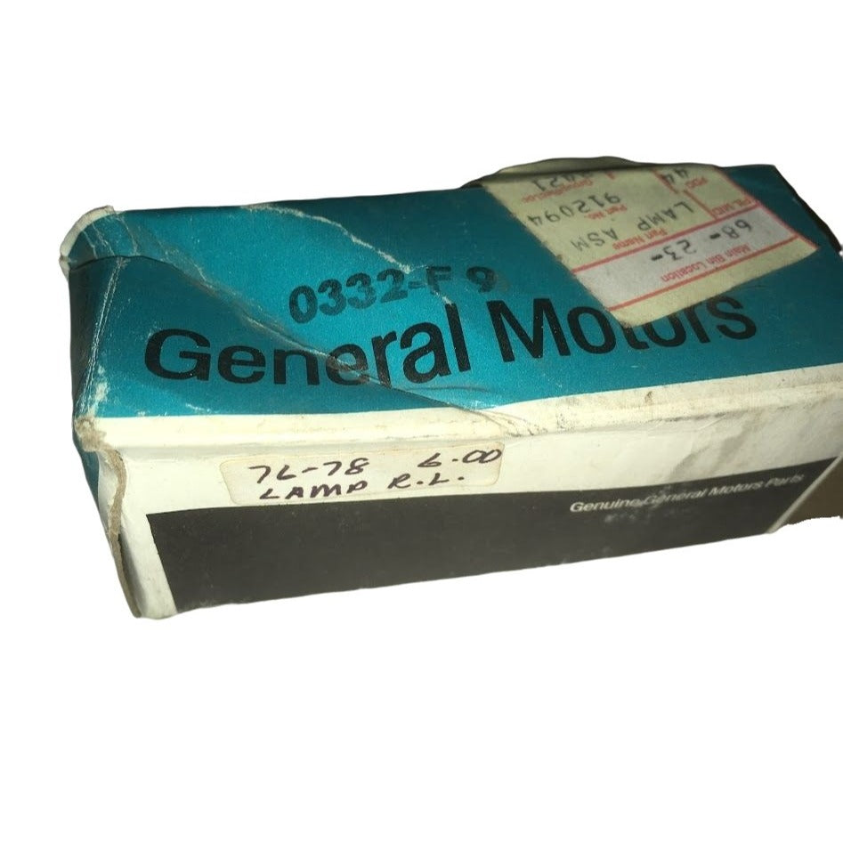 Genuine GM Part LAMP ASM Part No. 912094 - GR 2.780 - Vintage General Motors OEM Replacement Auto Part - New Old Stock NOS