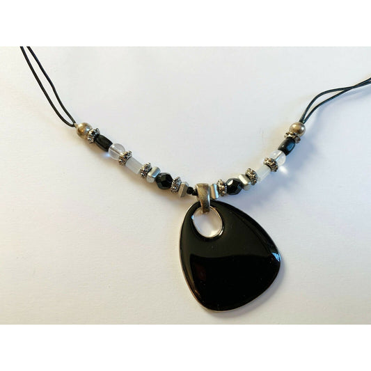 Black & White NECKLACE w Silvertone Hardware Jewelry Beads Pendant