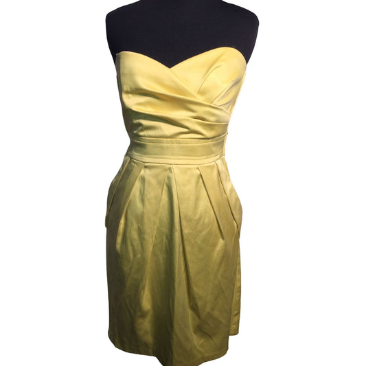 Fun Yellow Sleeveless Party cocktail Dress - Women's size 7