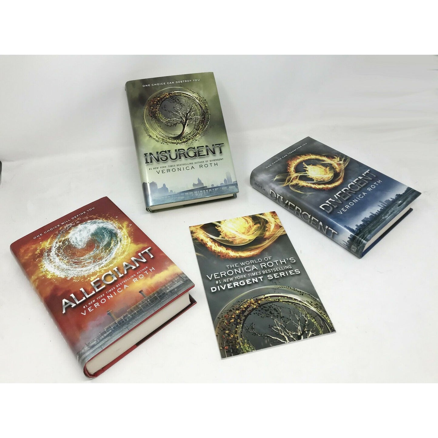 DIVERGENT Series 3 Book BOXED Set Veronica ROTH w Bonus Booklet