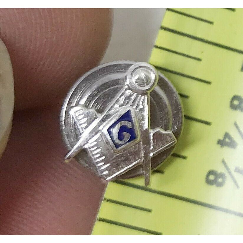 Vintage FREE MASONS Lapel Pin